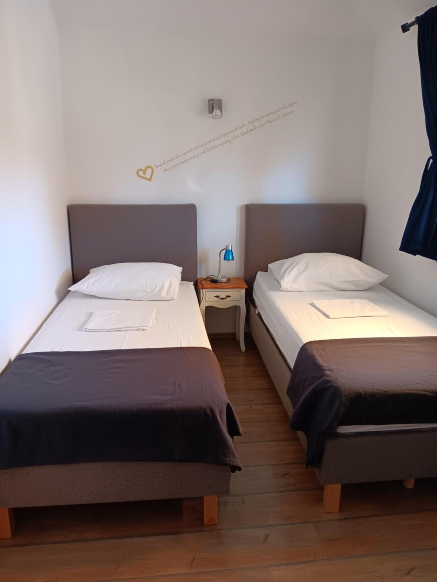 Apartments Emma 比奥格勒·纳·莫鲁 外观 照片